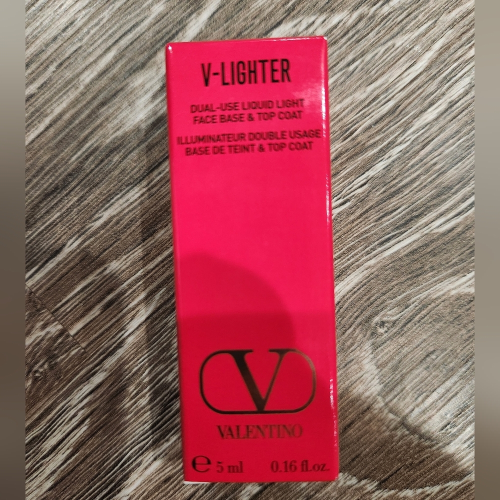 Valentino V-Lighter Liquid Light Face Base & Top Coat - Rosa